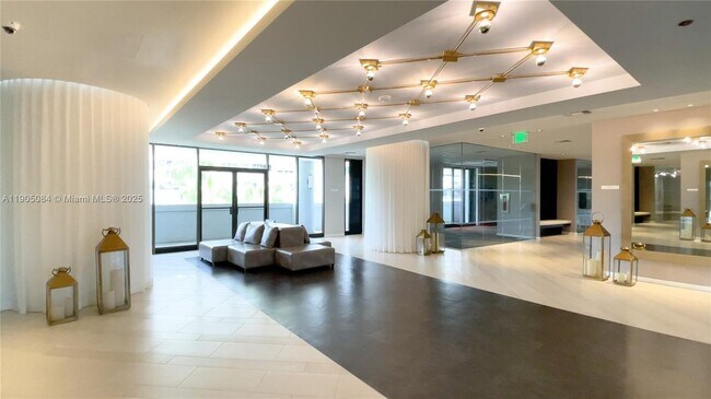 Building Photo - 9 Island Ave