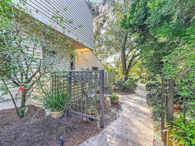 Building Photo - 1351 Willow Brk Dr