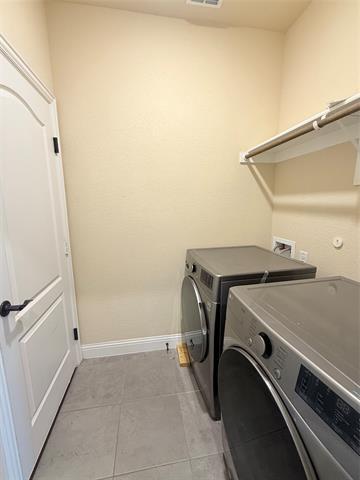 Building Photo - 10000 White Pine Dr