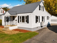 Building Photo - Spacious 4-Bedroom Home with Garage & Modern Heating  for Rent in Waterville