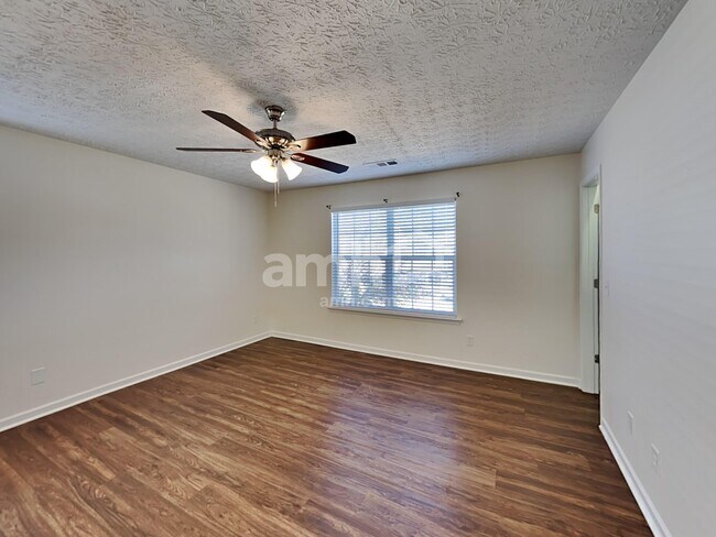 Building Photo - 114 Nacoochee Way