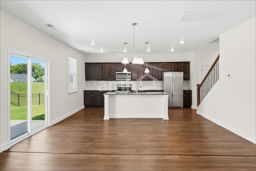 Building Photo - 165 Havenbrook Dr