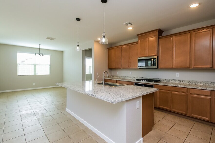 Building Photo - 4235 W Dayflower Dr