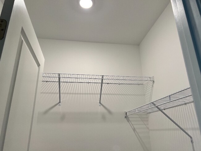 Building Photo - 4091 Aveline Ln