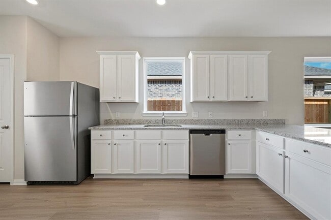 Building Photo - 1031 Rosewood Trl
