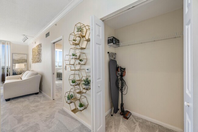 Building Photo - 651 Okeechobee Blvd