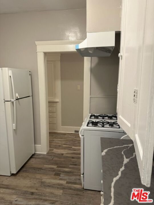 Building Photo - 1025 Locust Ave