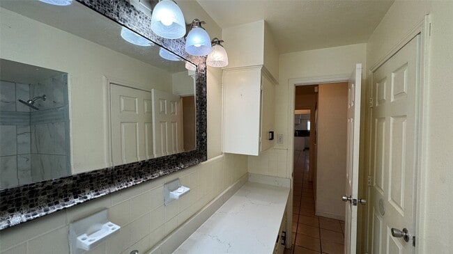 Building Photo - 2514 Rodney St