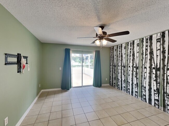Building Photo - 10935 Rushwood Way