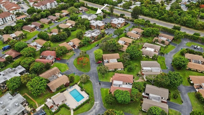 Building Photo - 503 SE 5th Cir