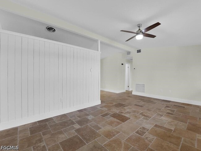 Building Photo - 2224 Aldridge Ave