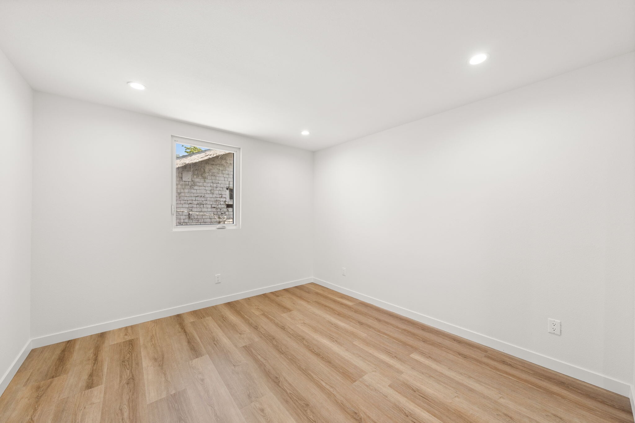 Building Photo - 4700 S Gramercy Pl