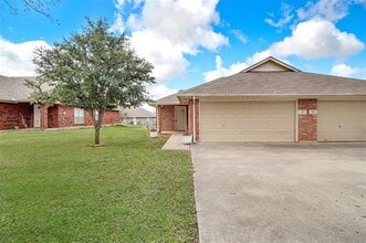 Building Photo - 214 Joshua Blvd