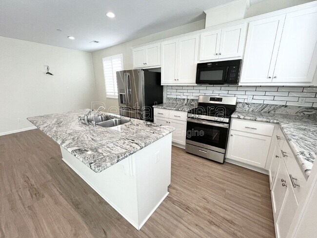 Building Photo - 614 Andrea Dr