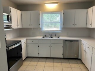 Building Photo - 180 Country Haven Dr