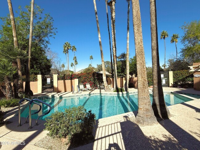 Building Photo - 10420 North 11th St