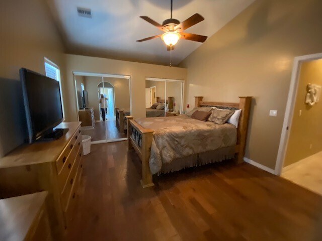 Building Photo - 7850 S Oriole Dr