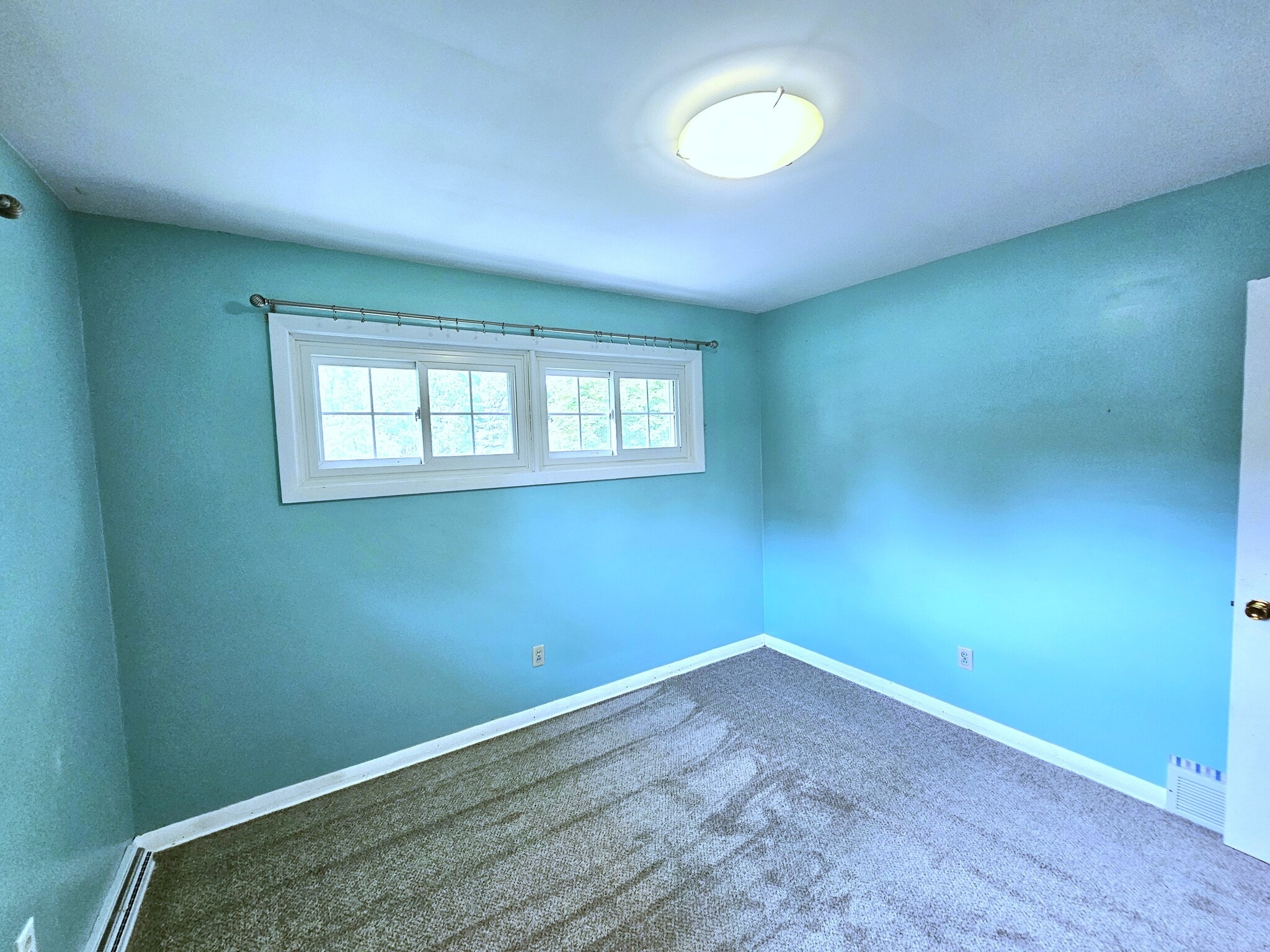 Upper Level- Bedroom 3- 11.4x10.3 - 172 Lincoln Hill Dr