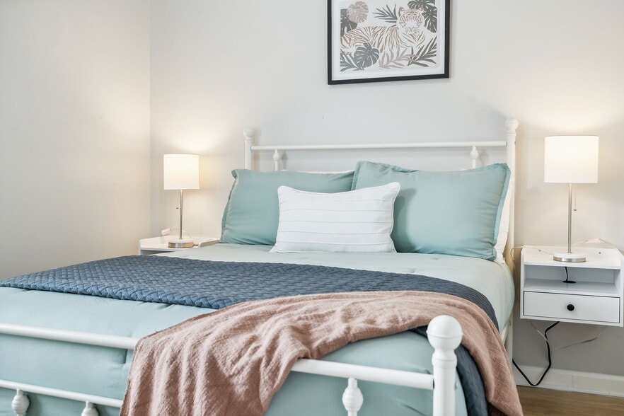 Building Photo - 226 Treutland Ave