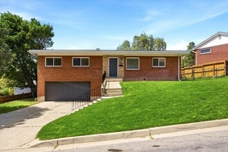 Building Photo - 3036 Sequoia Dr