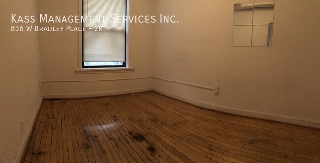 Building Photo - 836 W Bradley Pl