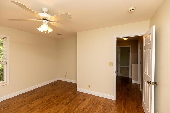 Building Photo - 2059 Arbor Springs Blvd