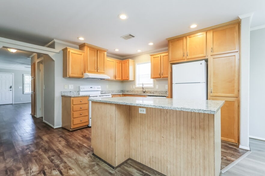 Building Photo - 21438 Cherry Canyon Ln