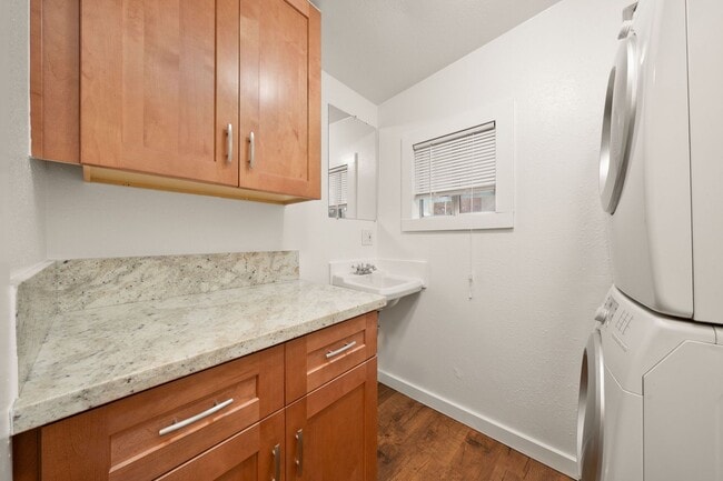 Building Photo - 7255 Quarry Ln