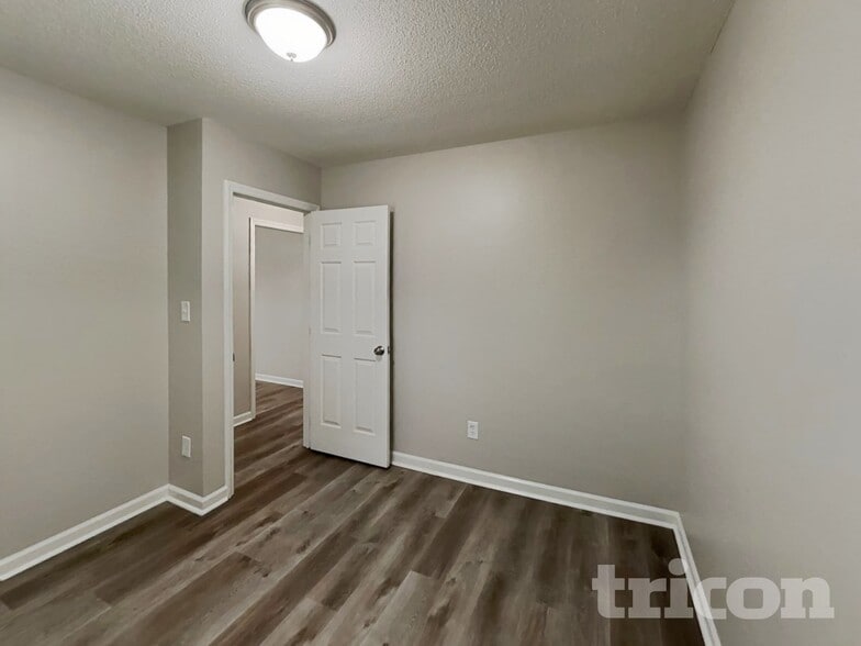 Building Photo - 624 Convexa Ct