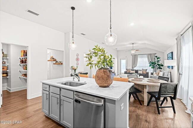Building Photo - 283 Bayou Bend Ln