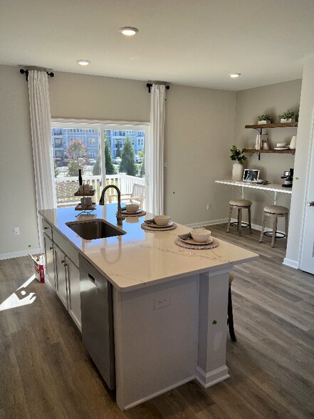 Building Photo - 28 Bay Breeze Dr