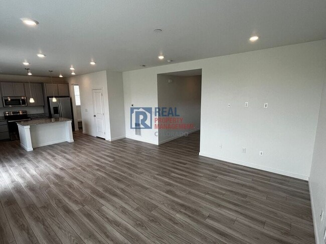 Building Photo - 6549 Westcliff Dr