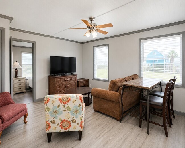 Building Photo - 403 Fort Velasco Dr