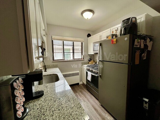 Building Photo - 3522 Pembroke Ave