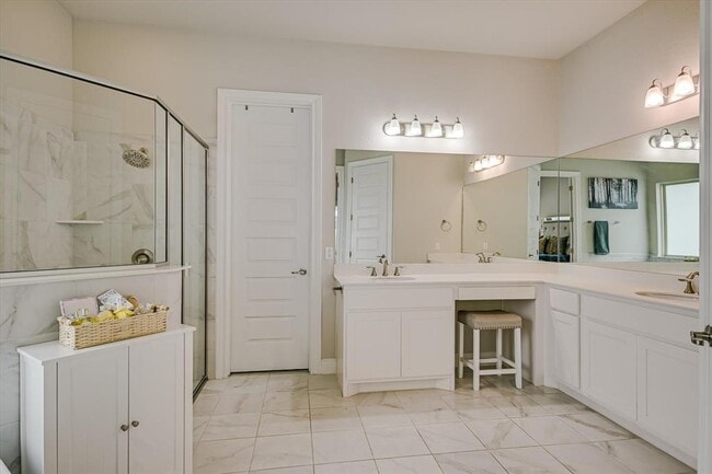 Building Photo - 501 Anfield Cir