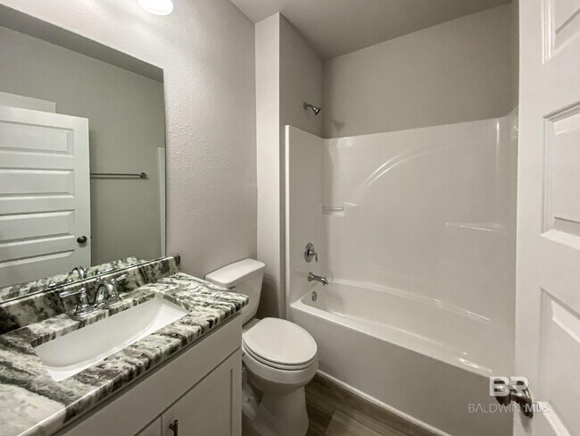 Building Photo - 324 Wickman Ave