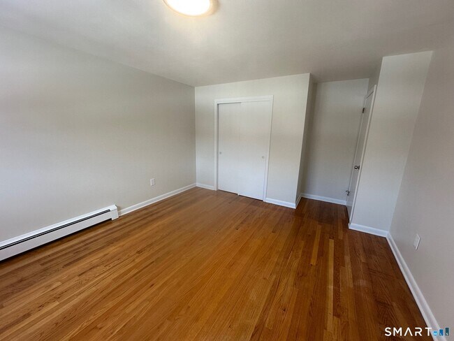 Building Photo - 161 Brion Dr