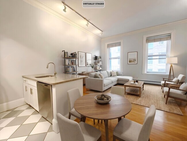 Building Photo - 86 Commonwealth Ave