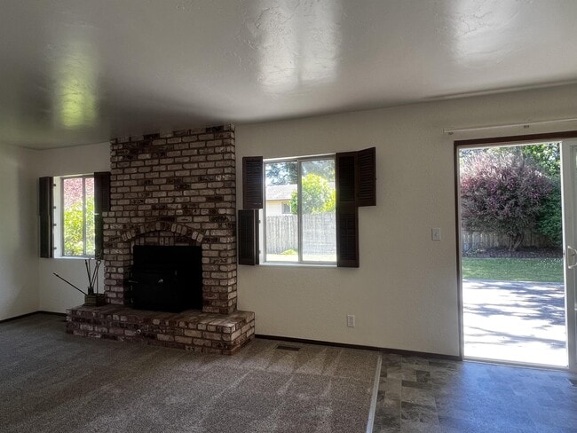 Building Photo - 2808 Harrison Ave