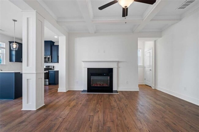Building Photo - 61 Auburn Wds Dr