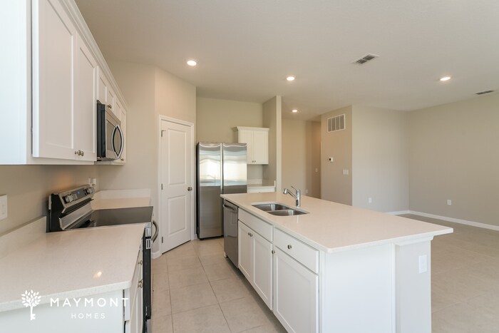 Building Photo - 2736 Granville Dr