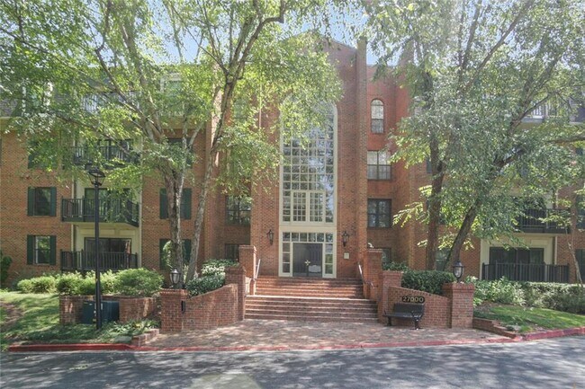 Building Photo - 27207 Plantation Dr NE