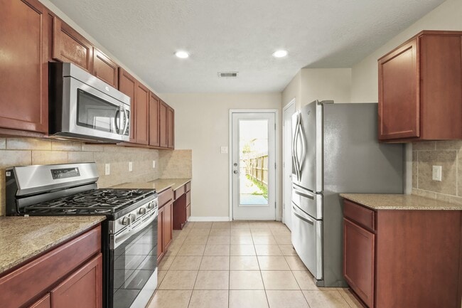 Building Photo - 1223 Grassy View Dr