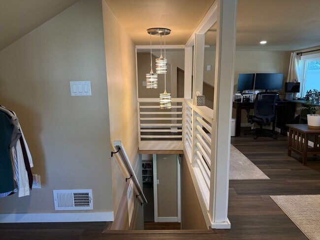 Building Photo - Charming Kalispell Home