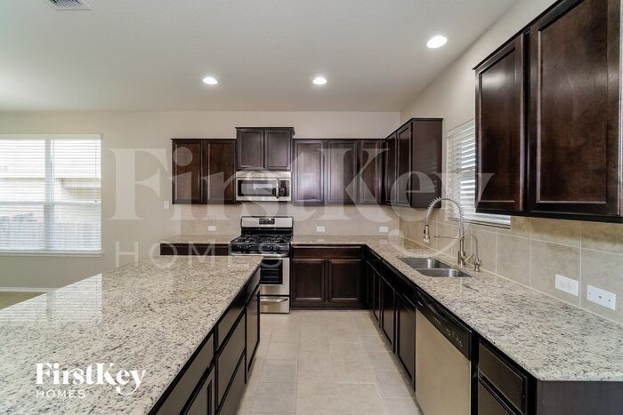 Building Photo - 651 Sage Thrasher