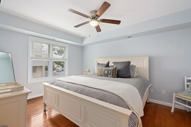 Building Photo - 22 S Washington Ave