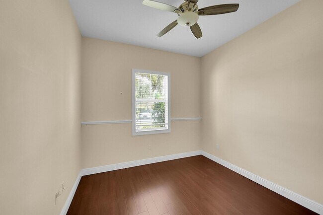 Building Photo - 2525 Vicara Court