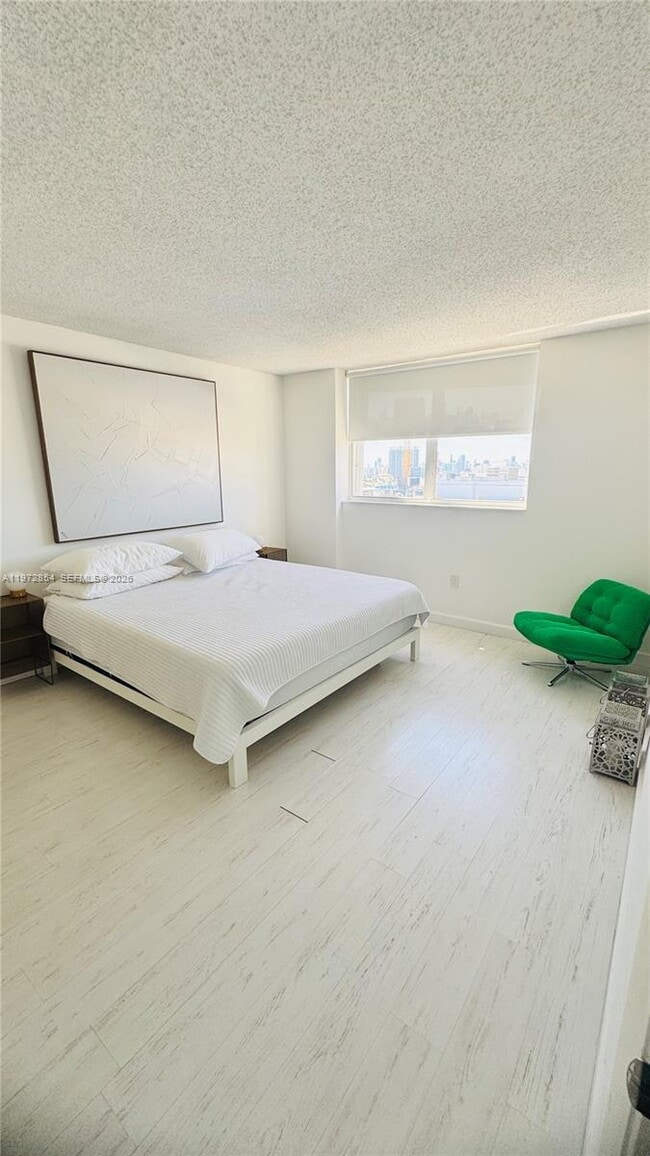 Building Photo - 1775 Washington Ave