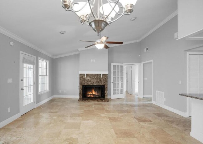 Building Photo - 319 L'Atrium Dr