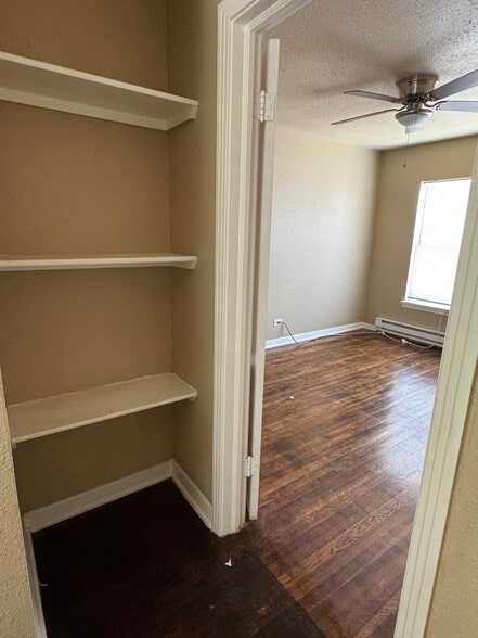 Building Photo - 245 Deerwood Dr